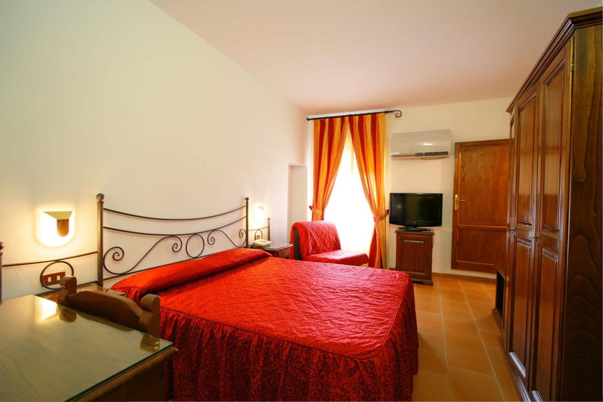 Hotel Residence Villa Rioddi Вольтерра Номер фото