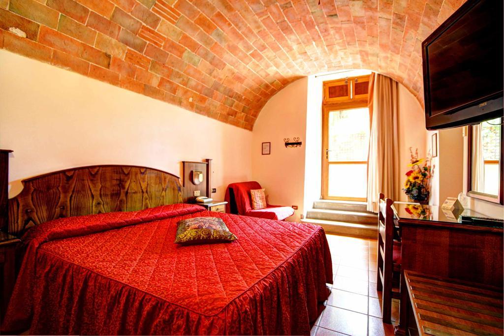 Hotel Residence Villa Rioddi Вольтерра Екстер'єр фото