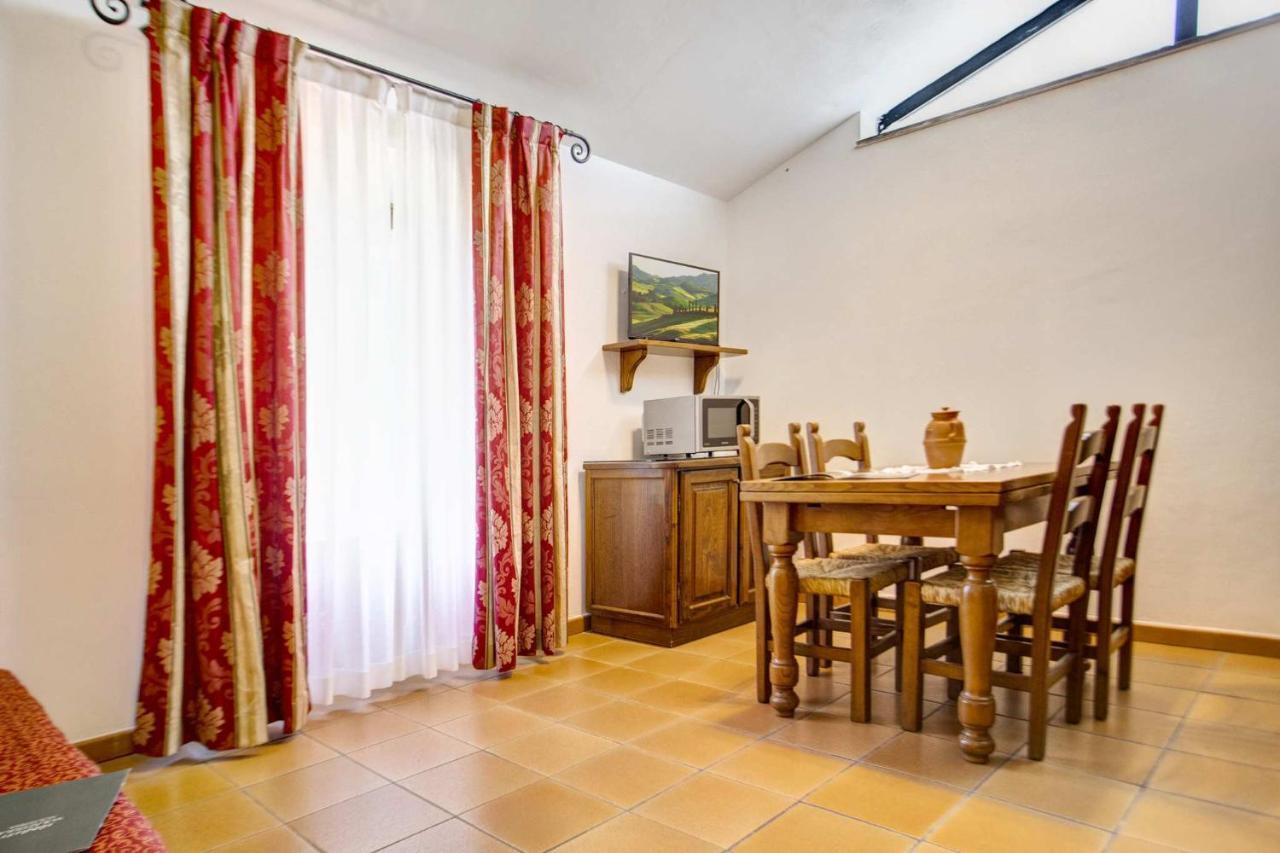Hotel Residence Villa Rioddi Вольтерра Екстер'єр фото
