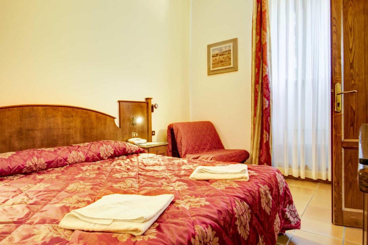 Hotel Residence Villa Rioddi Вольтерра Екстер'єр фото