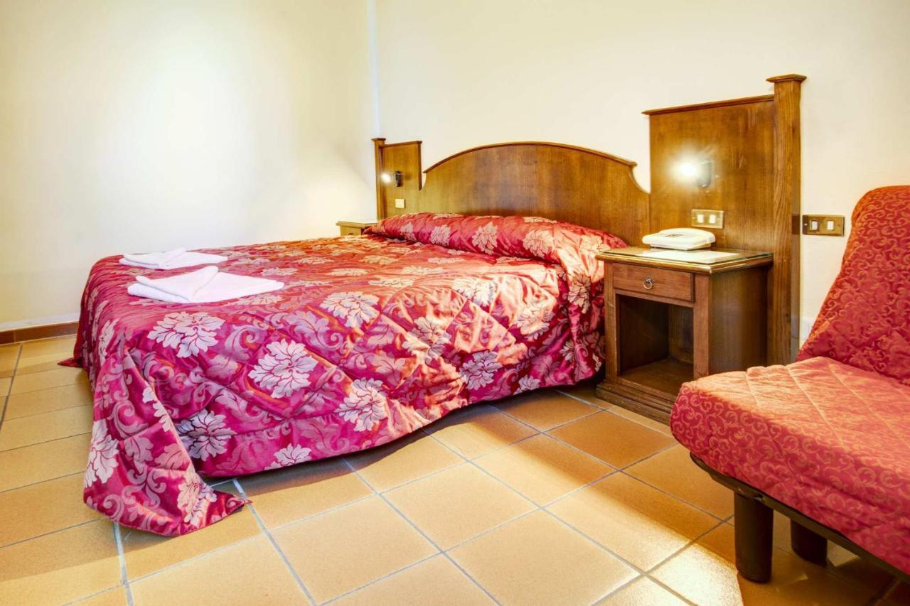 Hotel Residence Villa Rioddi Вольтерра Екстер'єр фото